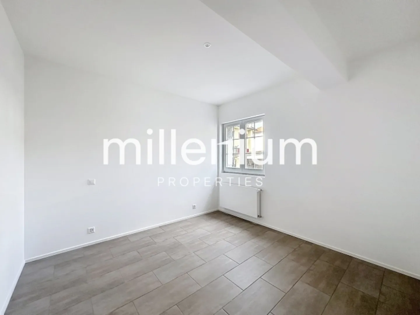 Bell'appartamento ristrutturato nel centro di Gimel - Foto 4 di 9