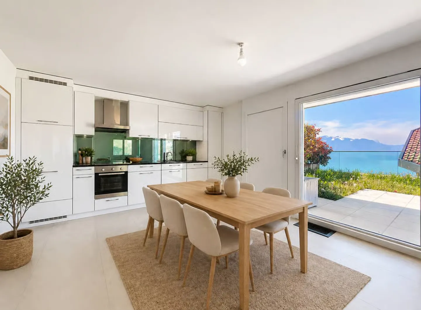 Schöne Familienvilla mit Panoramablick auf den See und die Alpen - Foto 6 von 11