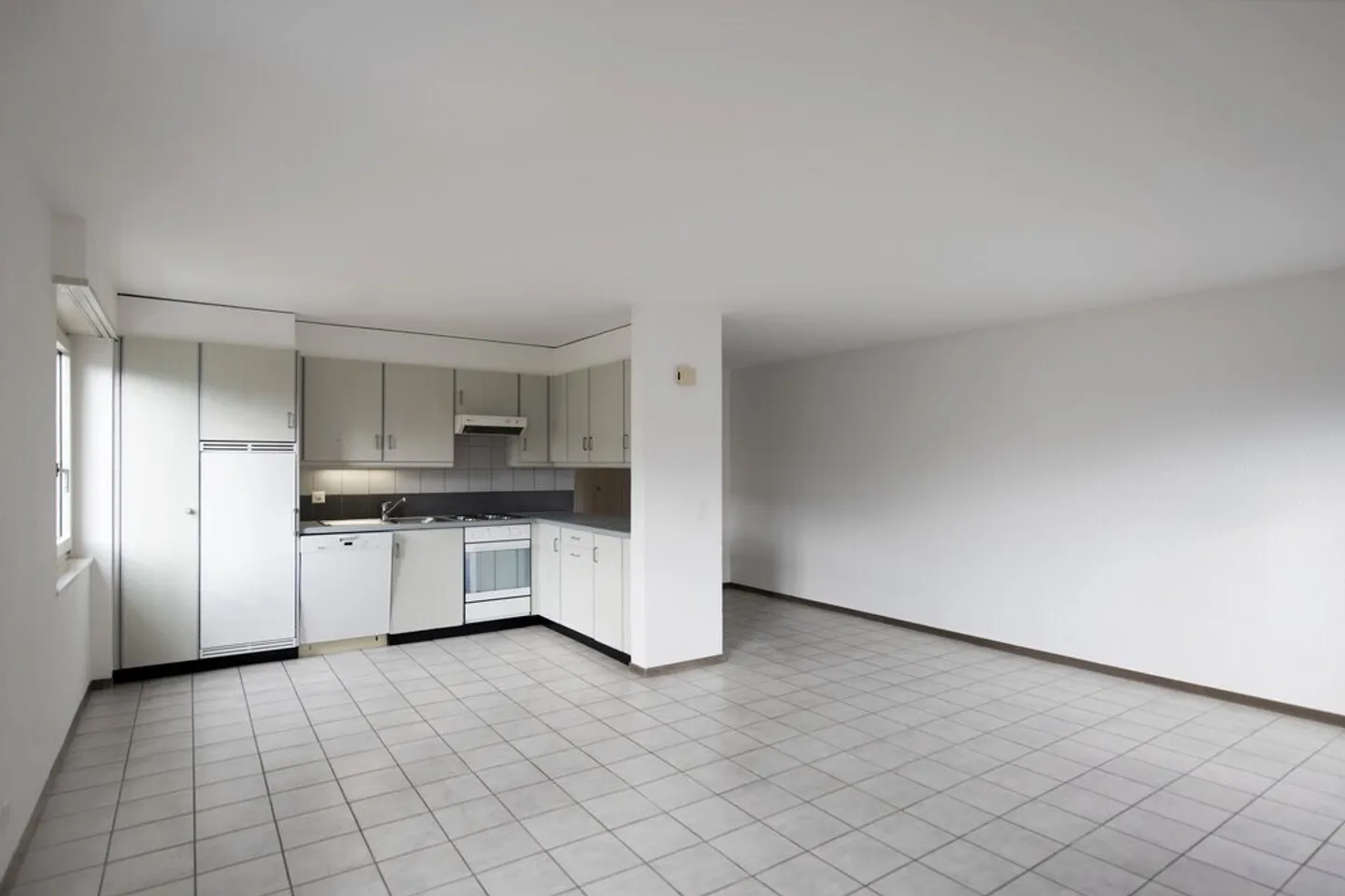 Grand 3.5 pièces dans un quartier calme en cours de rafraîssement - Photo 3 sur 10