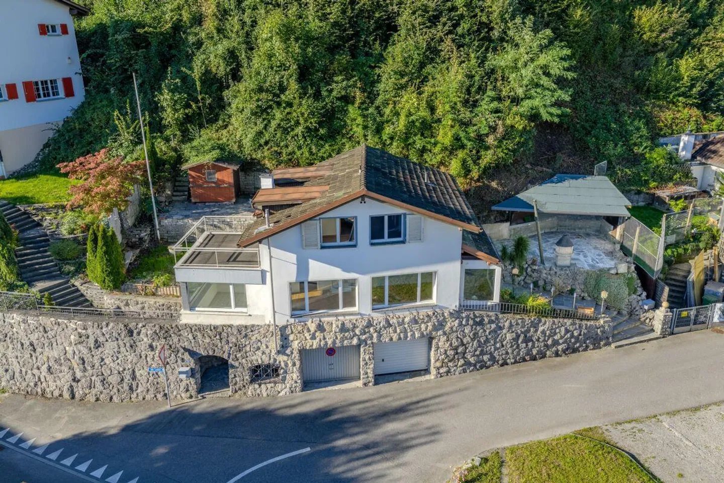 Casa unifamiliare ristrutturata vicino al centro di Heerbrugg - Foto 2 di 13