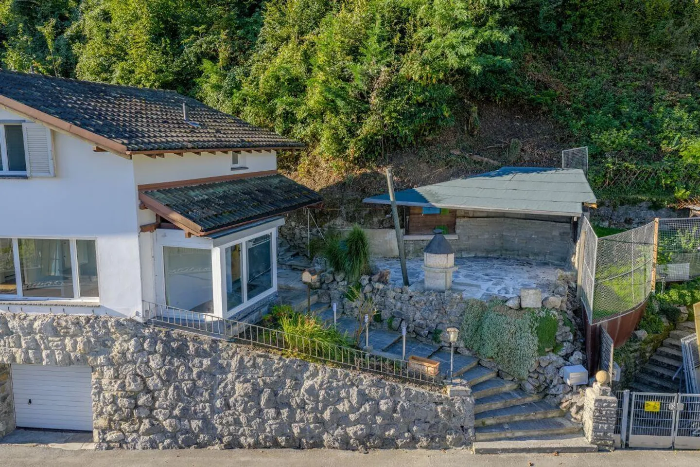 Casa unifamiliare ristrutturata vicino al centro di Heerbrugg - Foto 3 di 13