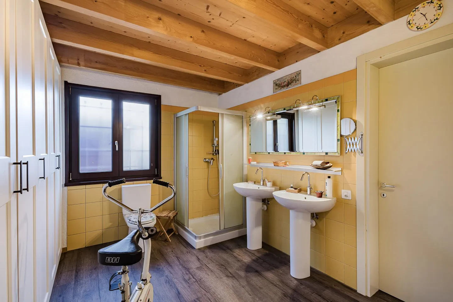Incantevole casa familiare in legno - Foto 11 di 16