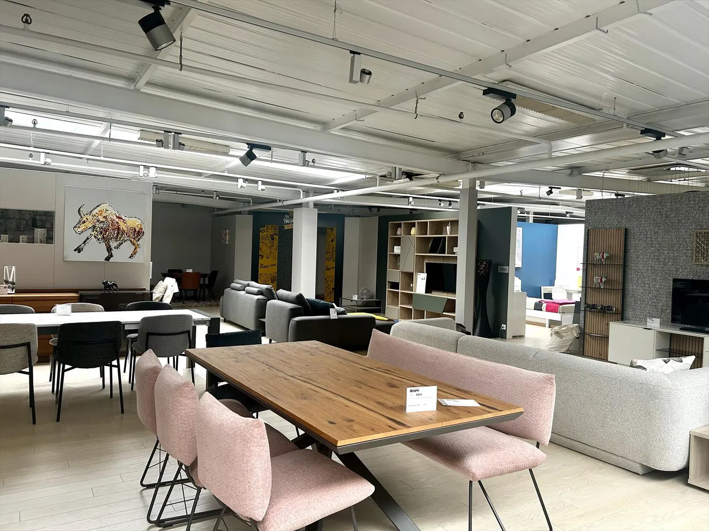 Commerce - Photo 5 of 11