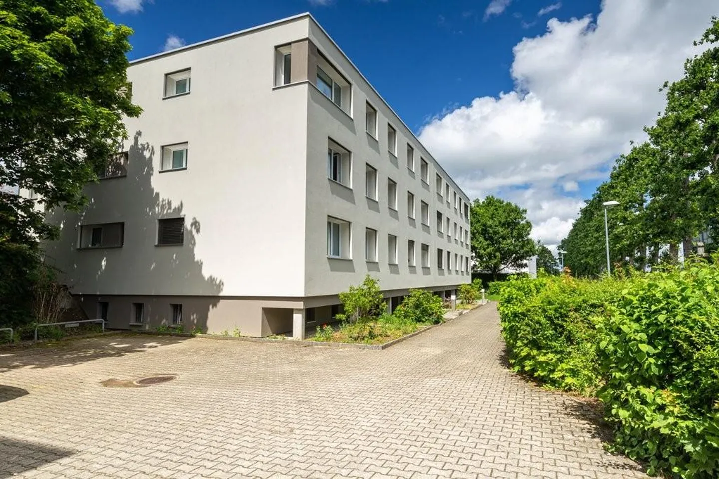 Bella appartamento di 4.5 stanze con grande balcone a Allschwil - Foto 1 di 11
