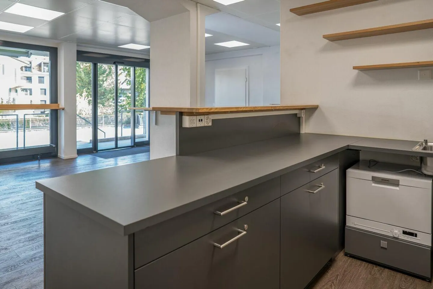 Retail space in the center of Tuggen - Photo 1 of 6