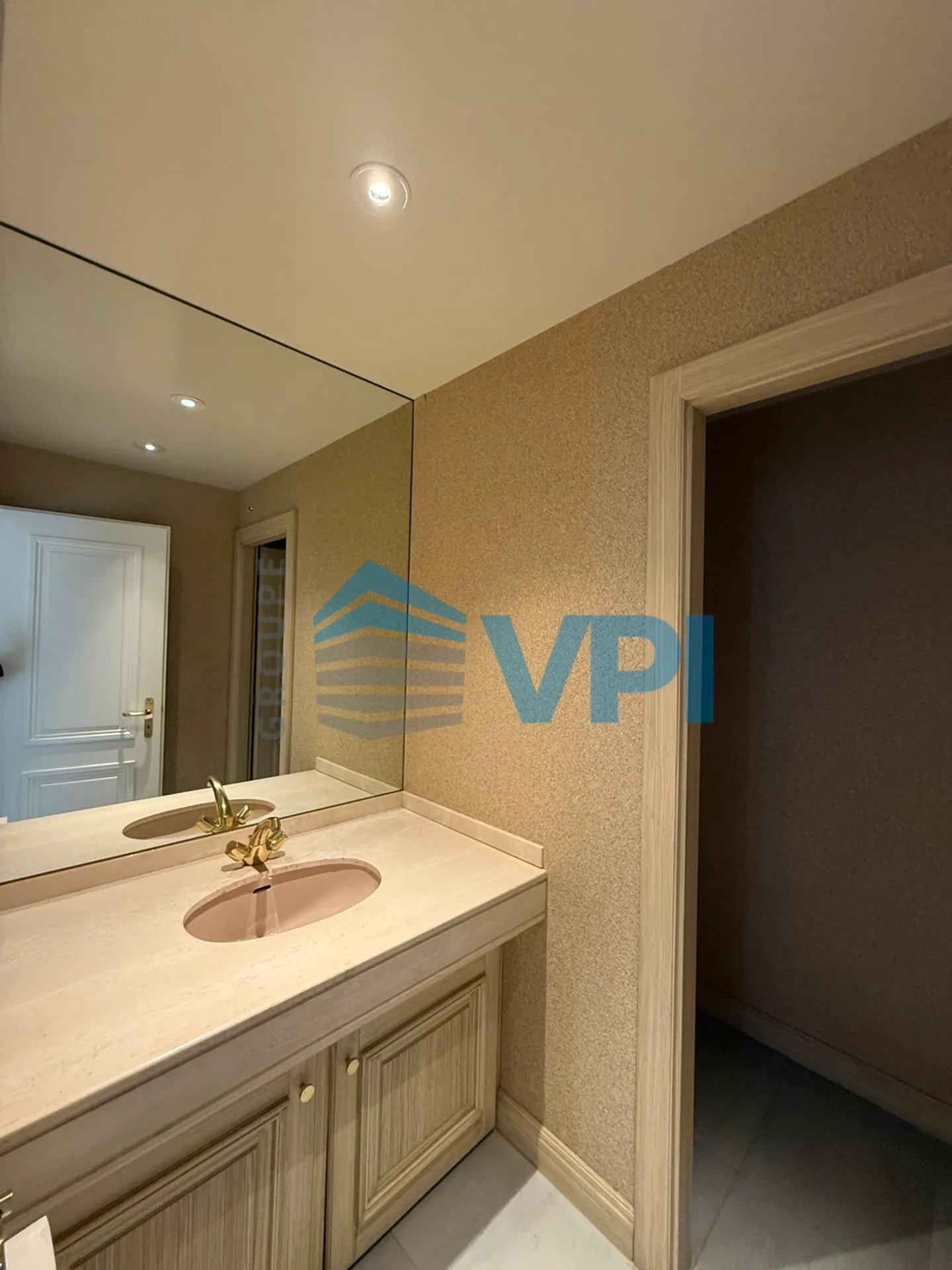 Appartement spacieux avec balcons - Photo 12 sur 20