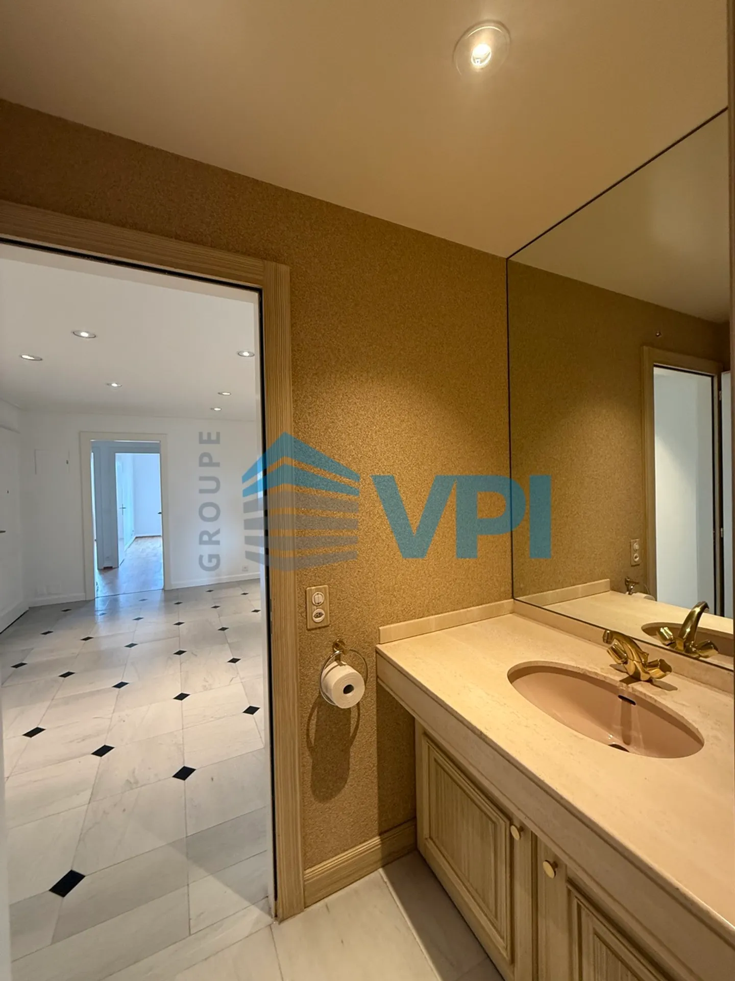 Appartement spacieux avec balcons - Photo 13 sur 20