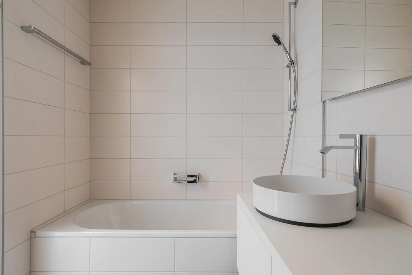 City apartment directly on the Limmatquai - Photo 12 of 12