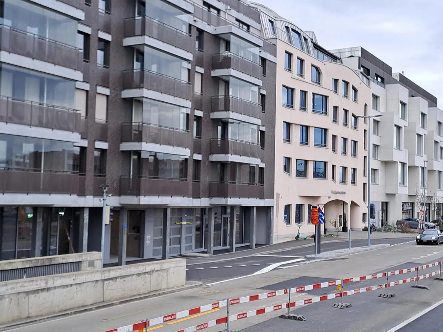 Parcheggio AEH a Gundeli - direttamente alla stazione SBB - Foto 4 di 4