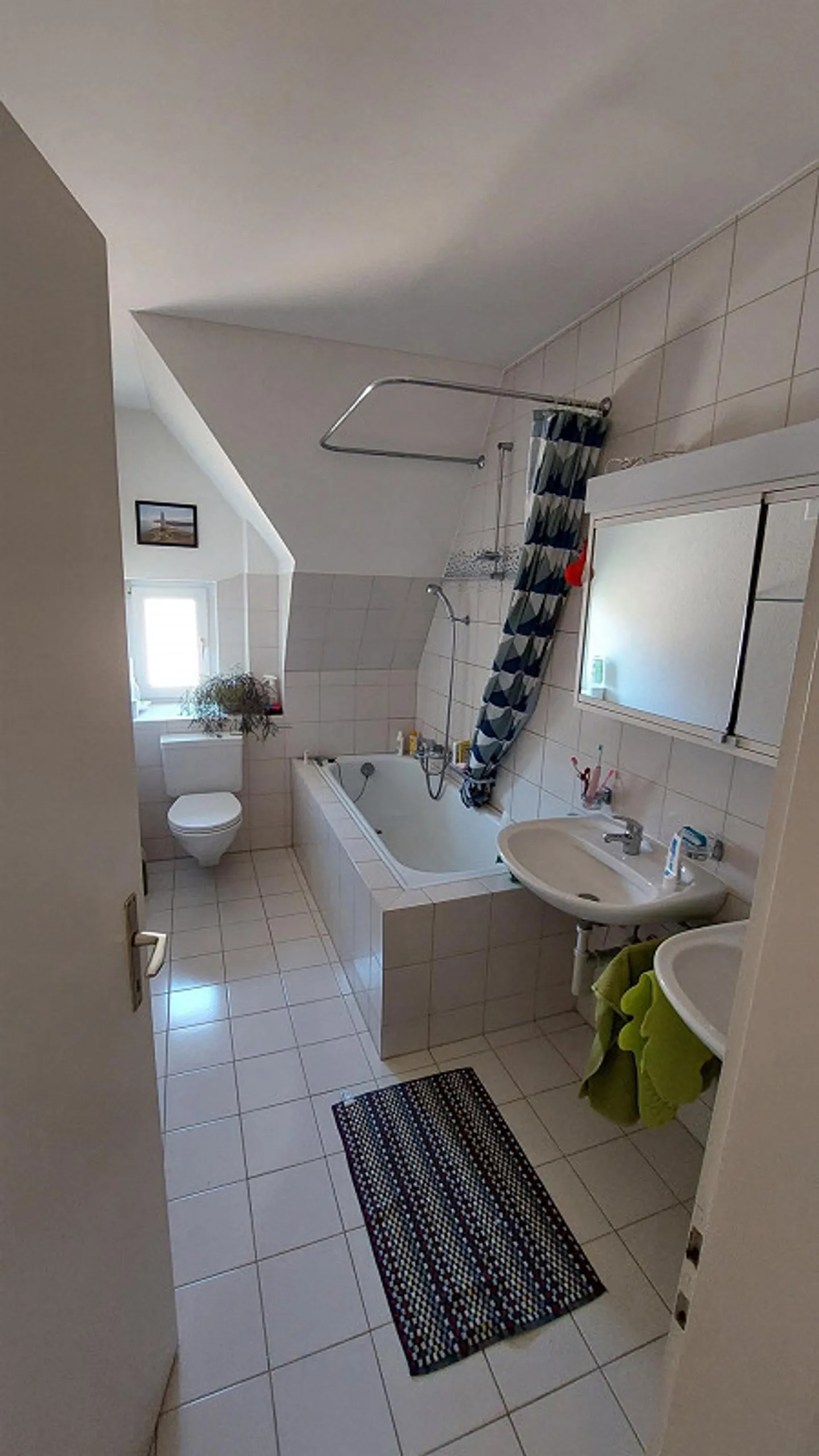 Charmant penthouse de 5 pièces avec balcon à Saint-Gall - Photo 8 sur 10