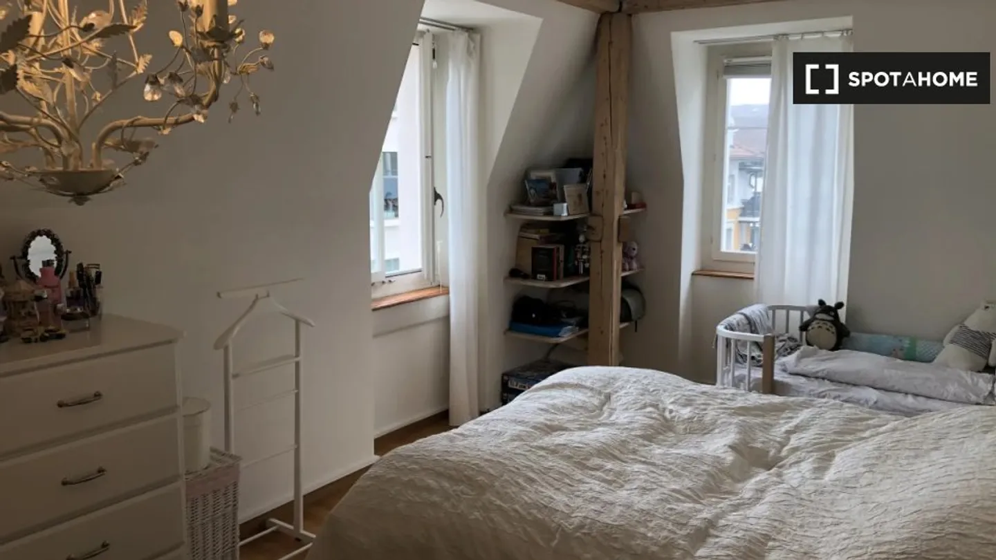 Discover, visit and rent your new home online with full confidence. - Photo 2 of 8