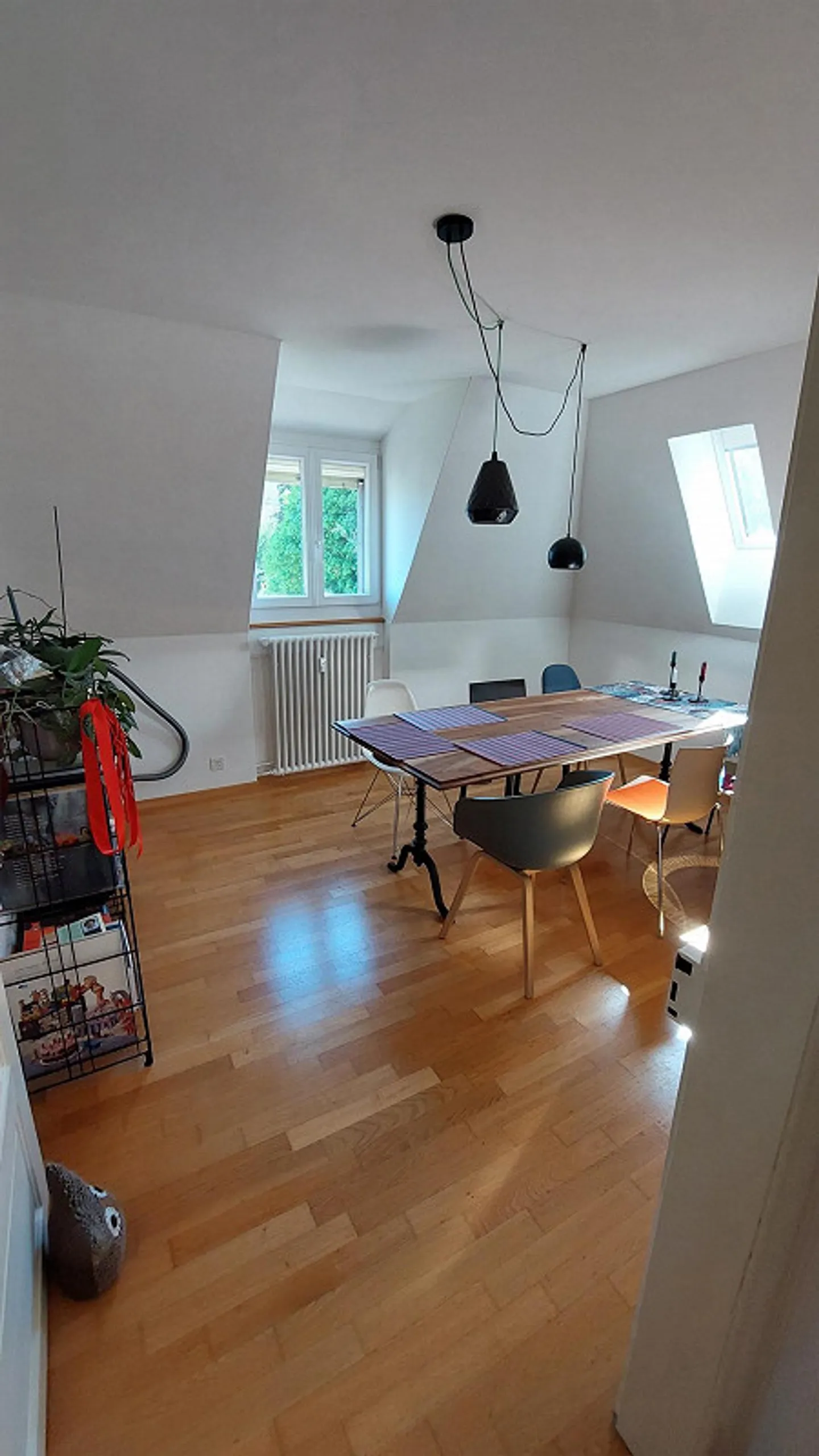 Charmant penthouse de 5 pièces avec balcon à Saint-Gall - Photo 4 sur 10