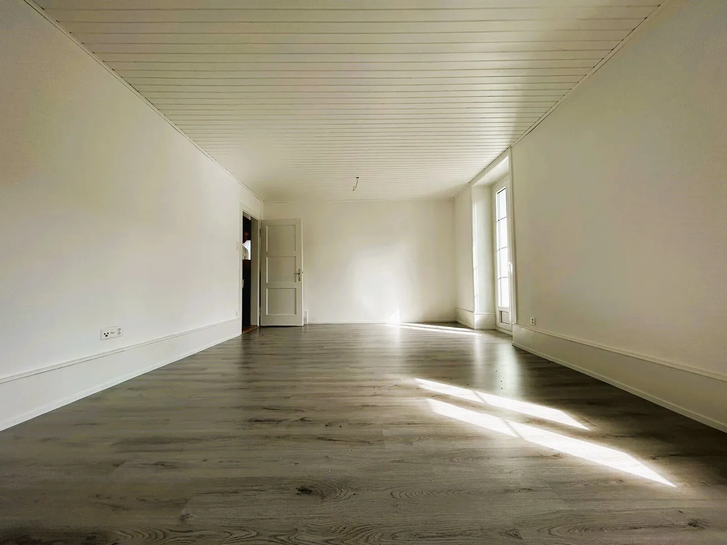 Geräumige Wohnung in Reconvilier - Foto 4 von 12