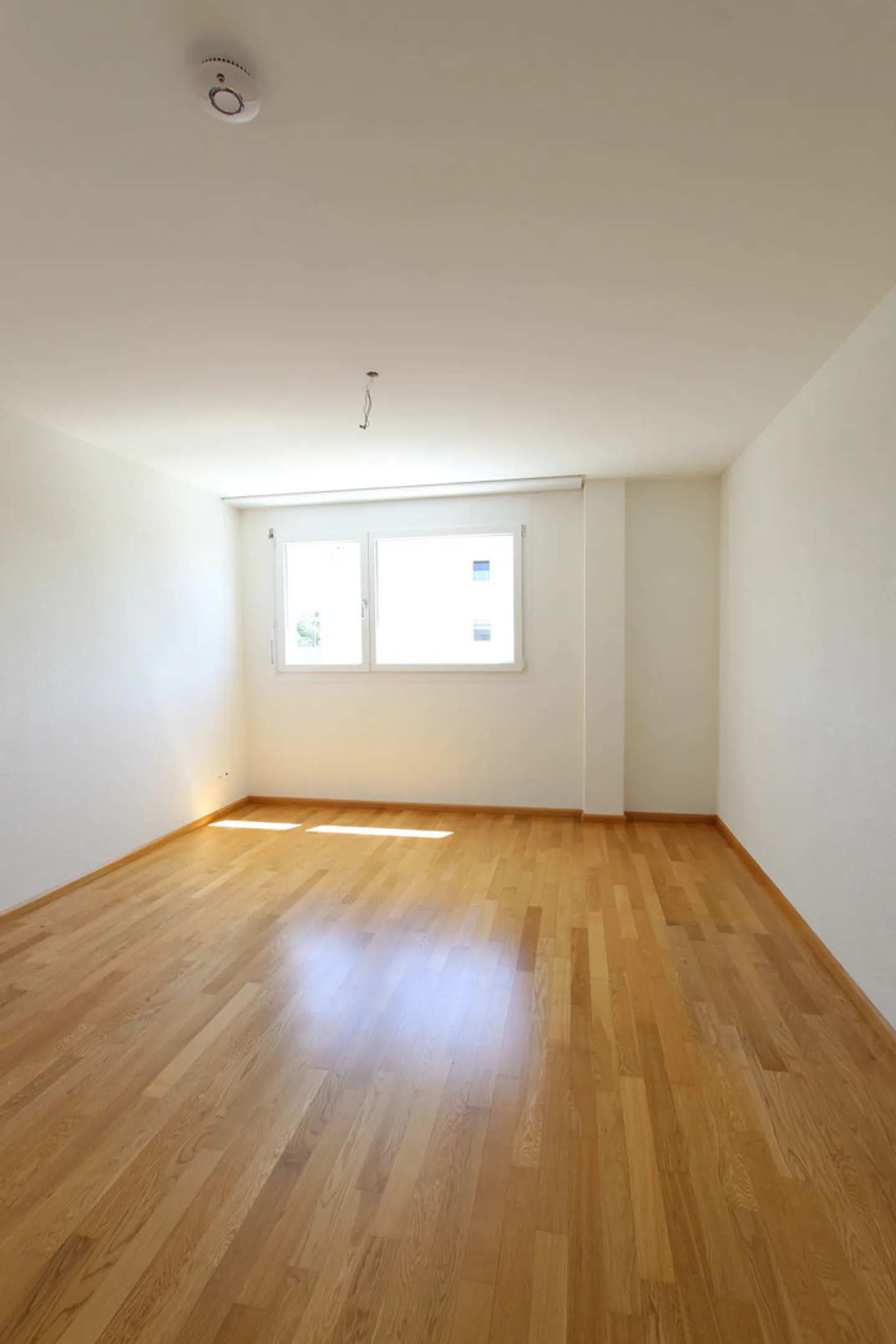TOLLE WOHNUNG MIT WEITSICHT - Foto 2 von 7