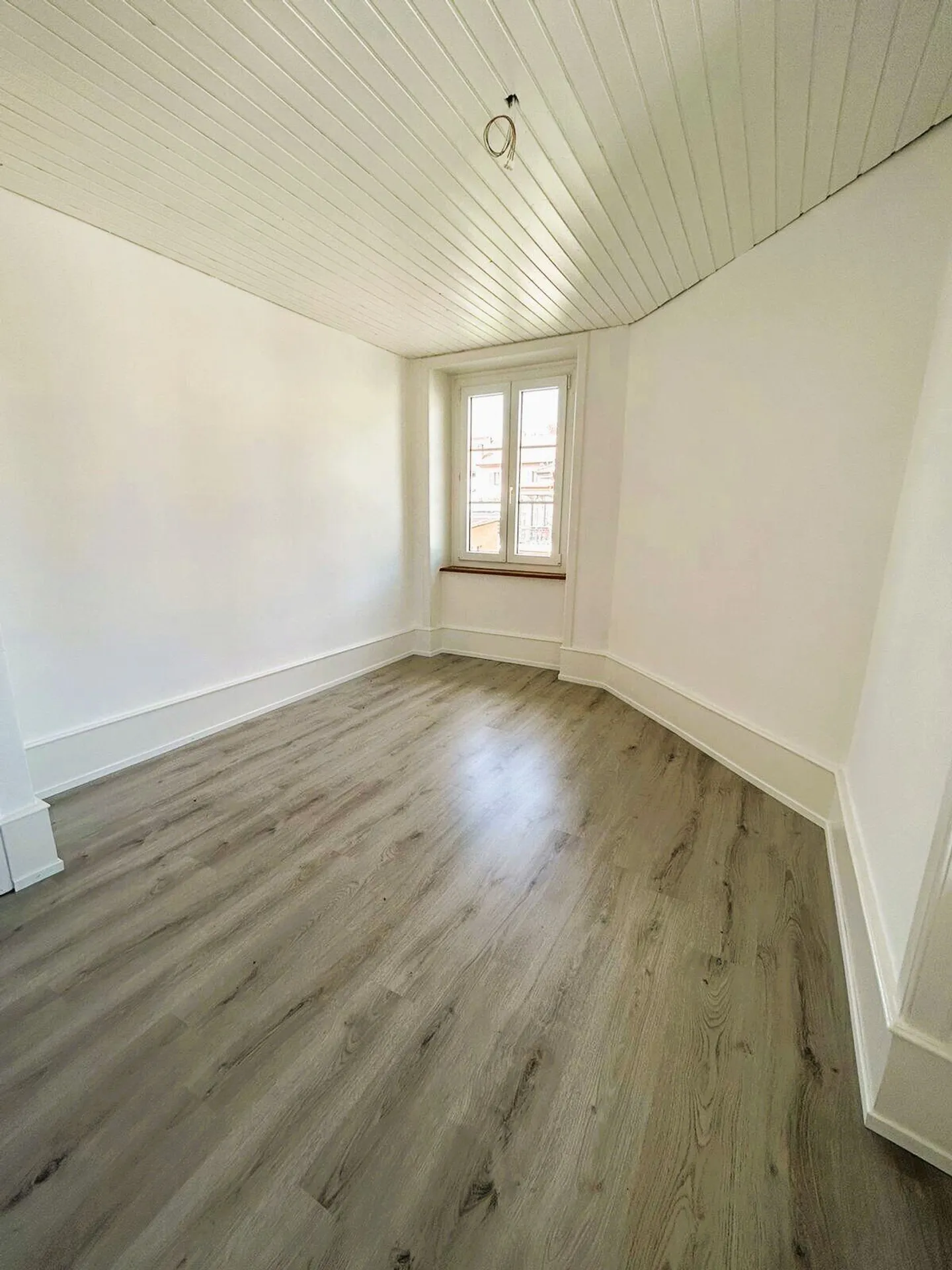 Geräumige Wohnung in Reconvilier - Foto 8 von 12