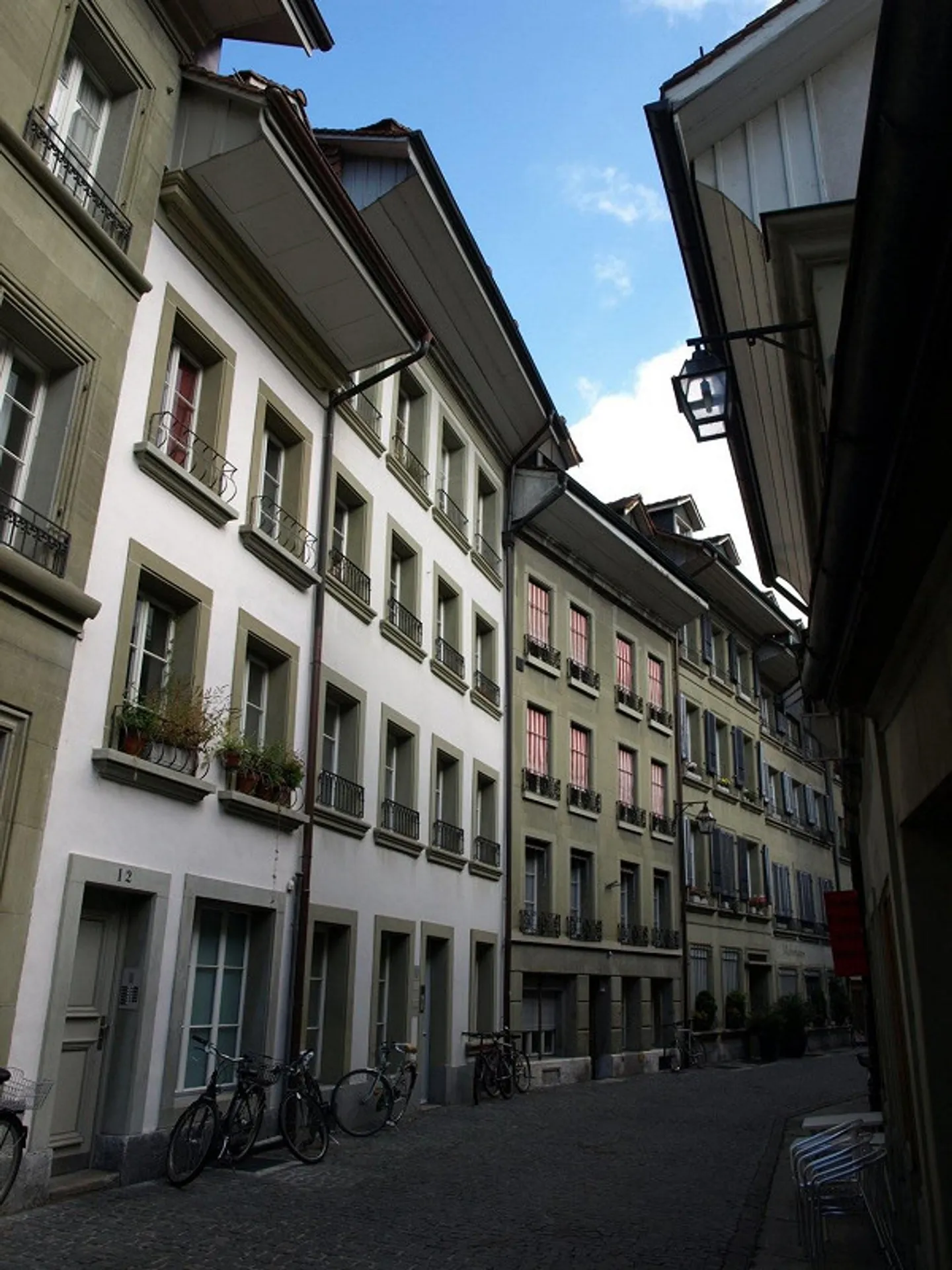 Sonnige 4-Zimmer-Wohnung in Bern - Foto 1 von 9