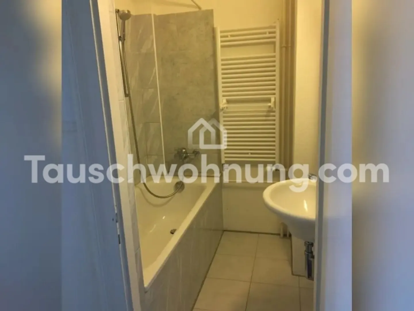 [APPARTAMENTO IN SCAMBIO] Appartamento di 3 stanze a Wipkingen in cambio di 4.5 stanze o più - Foto 8 di 9