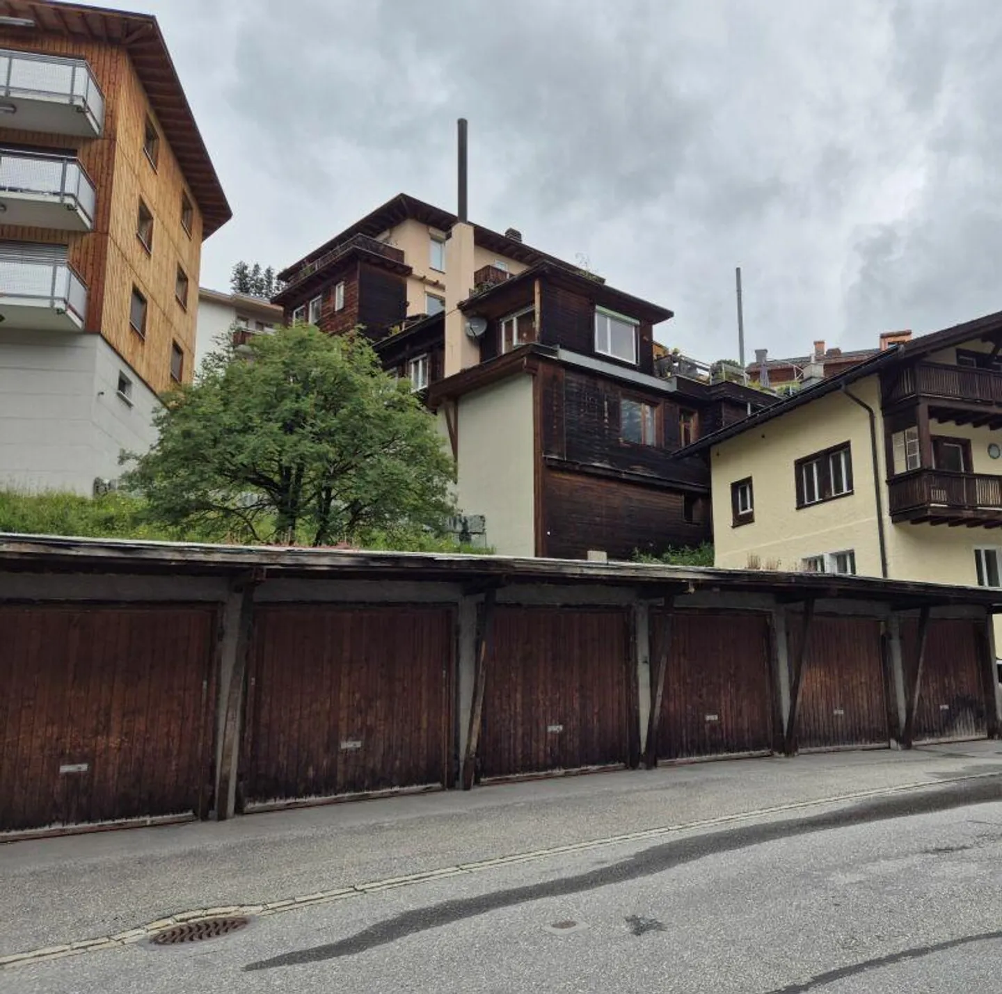 Box de garage double - Photo 1 sur 1