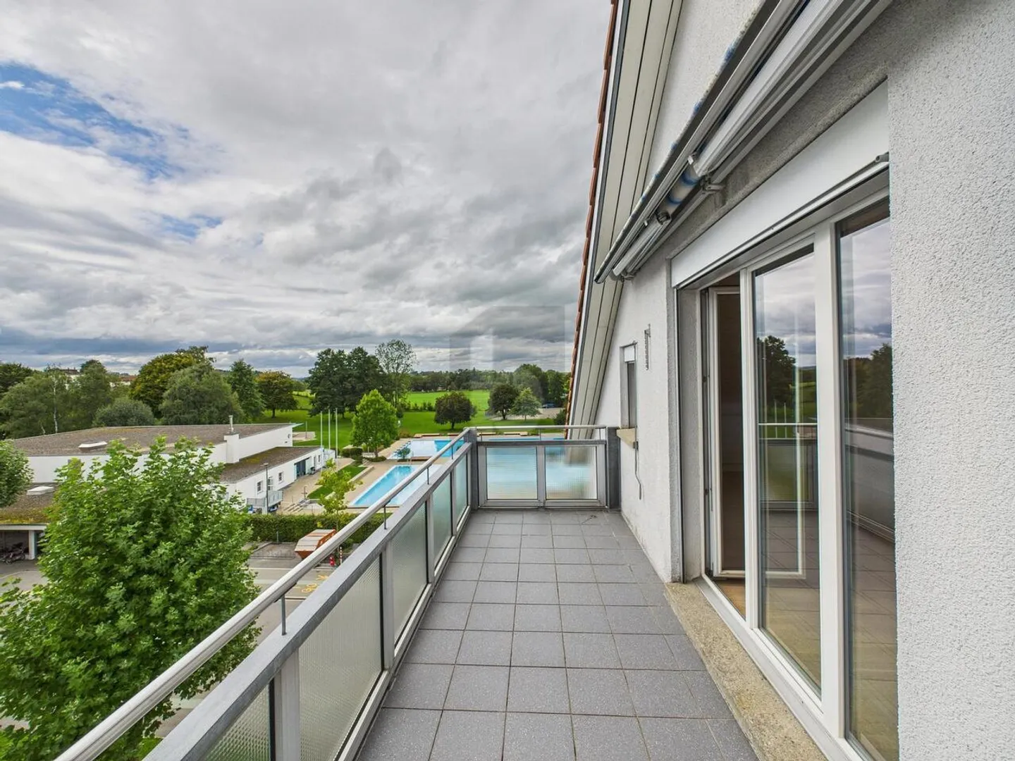 Gioiello luminoso con balcone e fascino - Foto 5 di 6