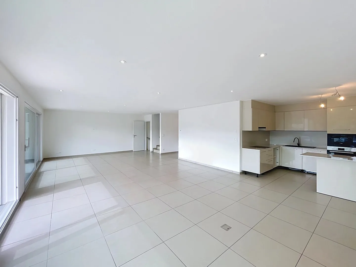 Single house for sale - Photo 2 of 13