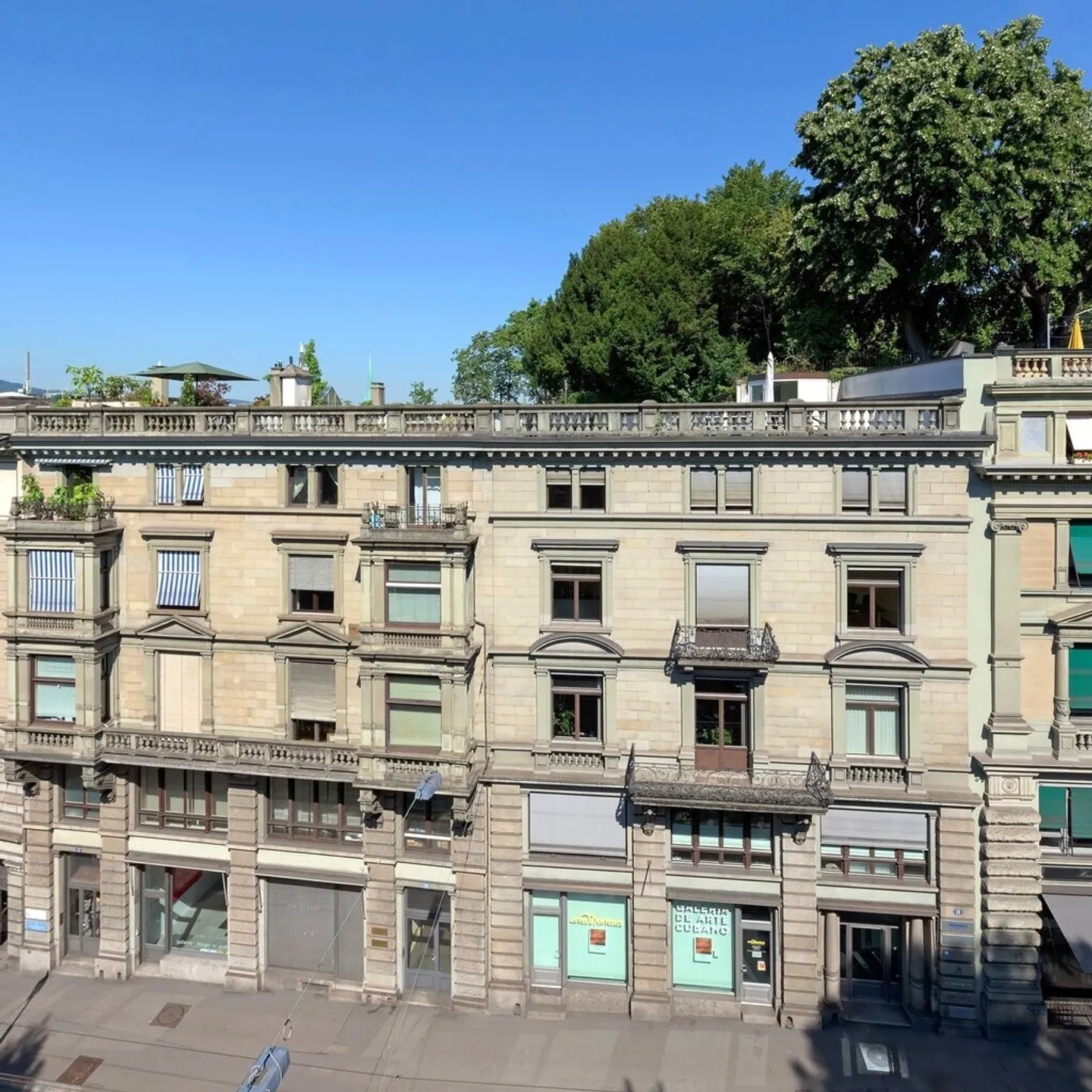 Espace de stockage spacieux à louer - Photo 1 sur 3