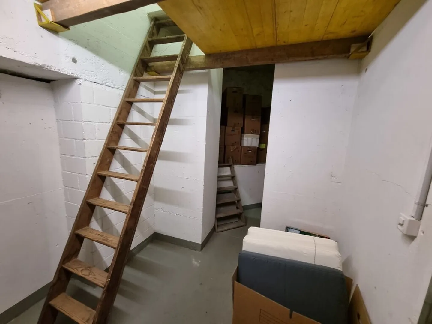 Espace de stockage spacieux à louer - Photo 2 sur 3