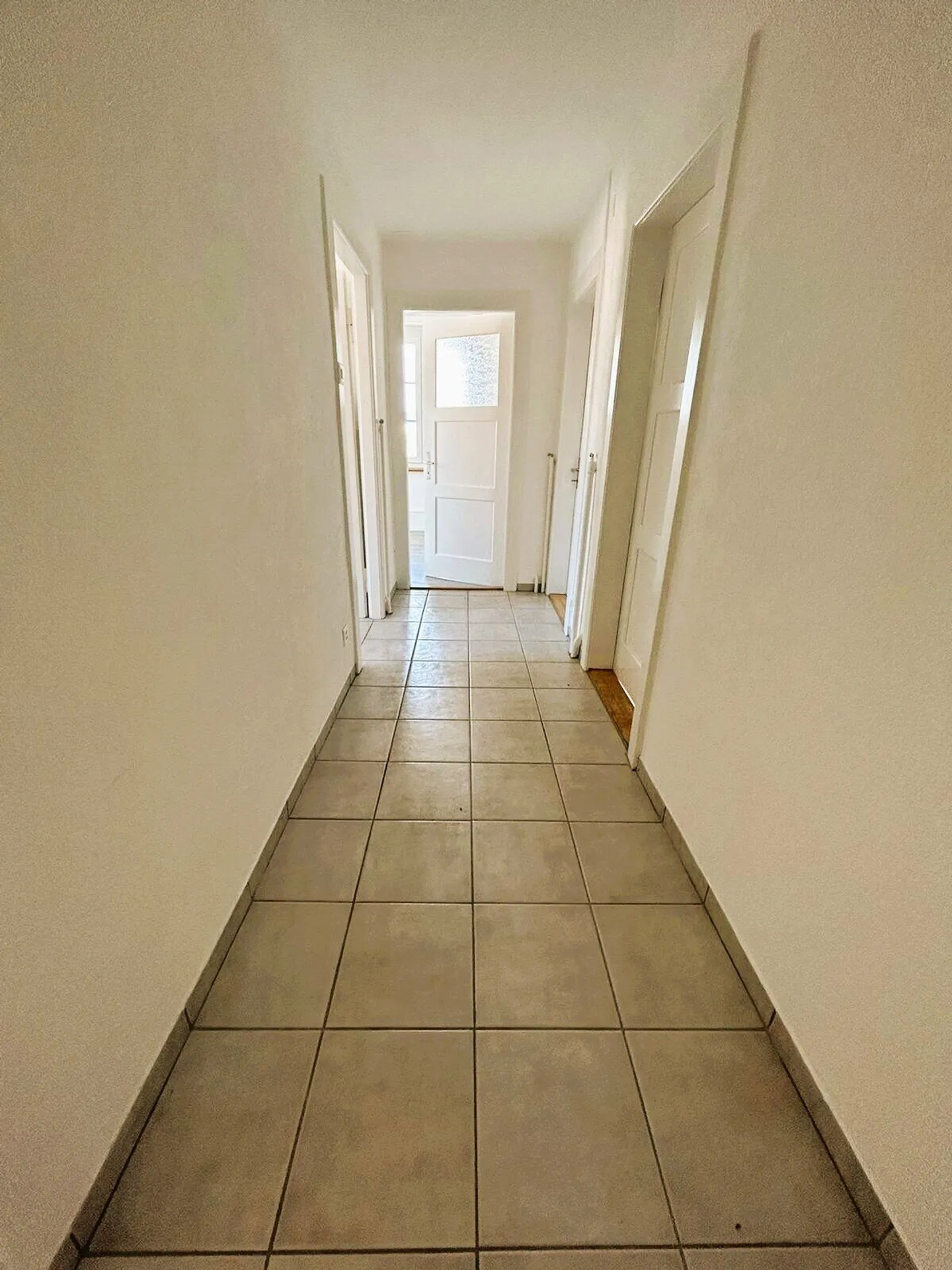 Geräumige Wohnung in Reconvilier - Foto 10 von 12