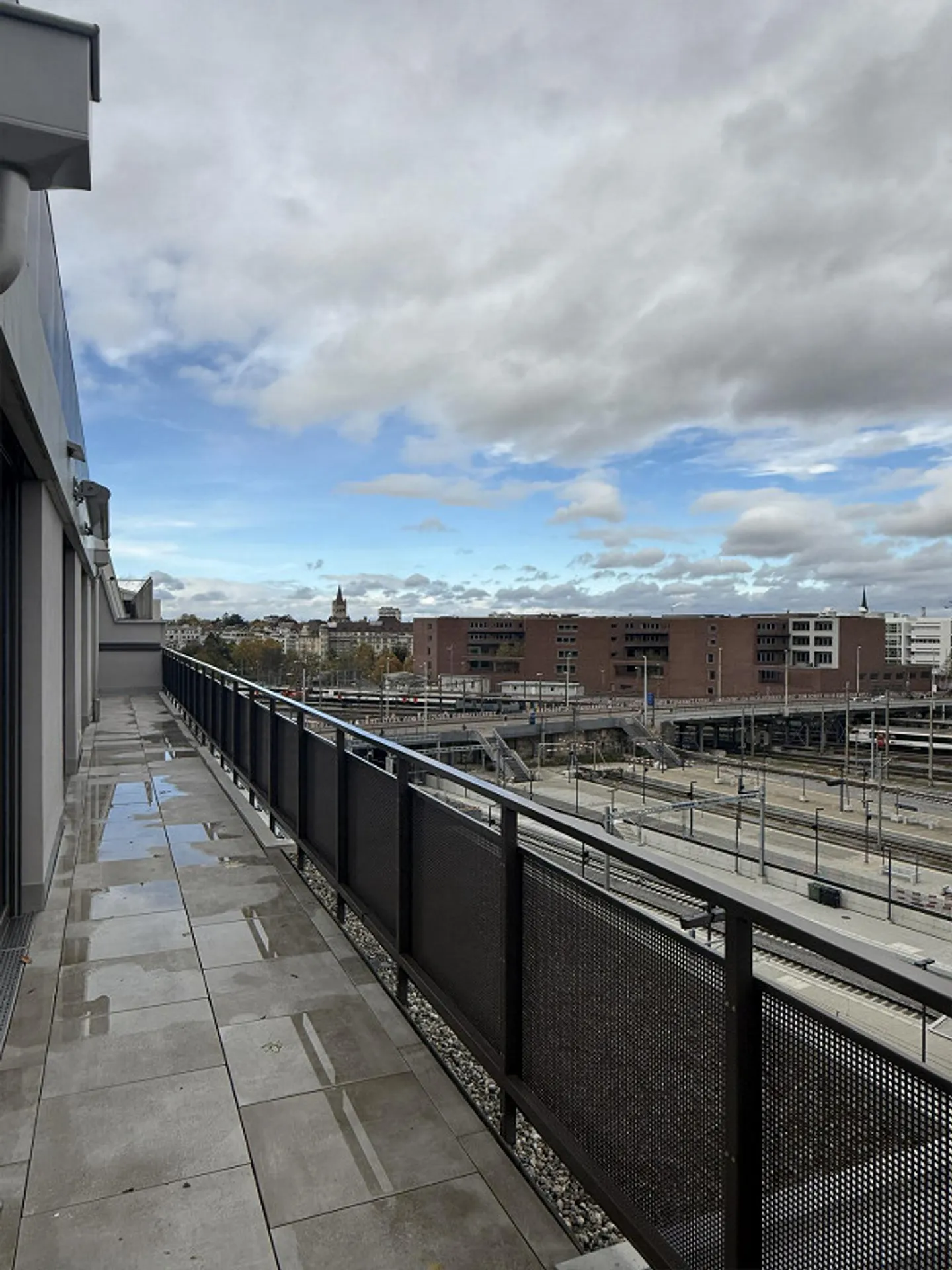 Neubau Gundeli - Attikawohnung mit fantastischer Aussicht - Foto 1 von 5