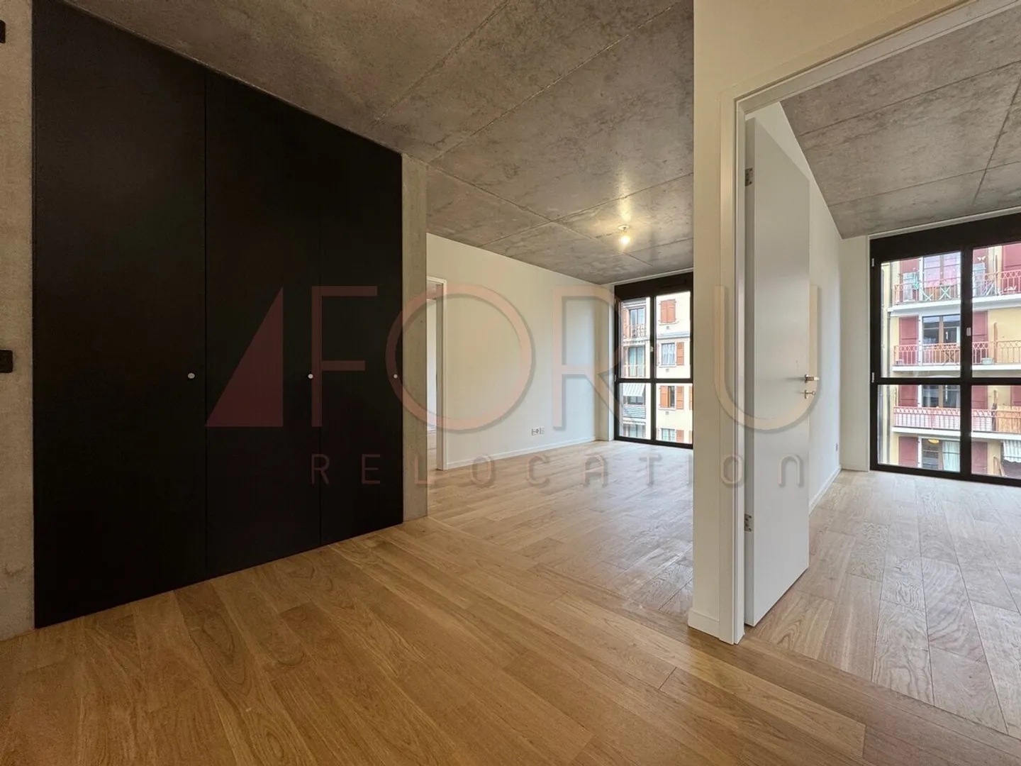 NEW - very beautiful 5-room apartment in Carouge - Photo 4 of 13