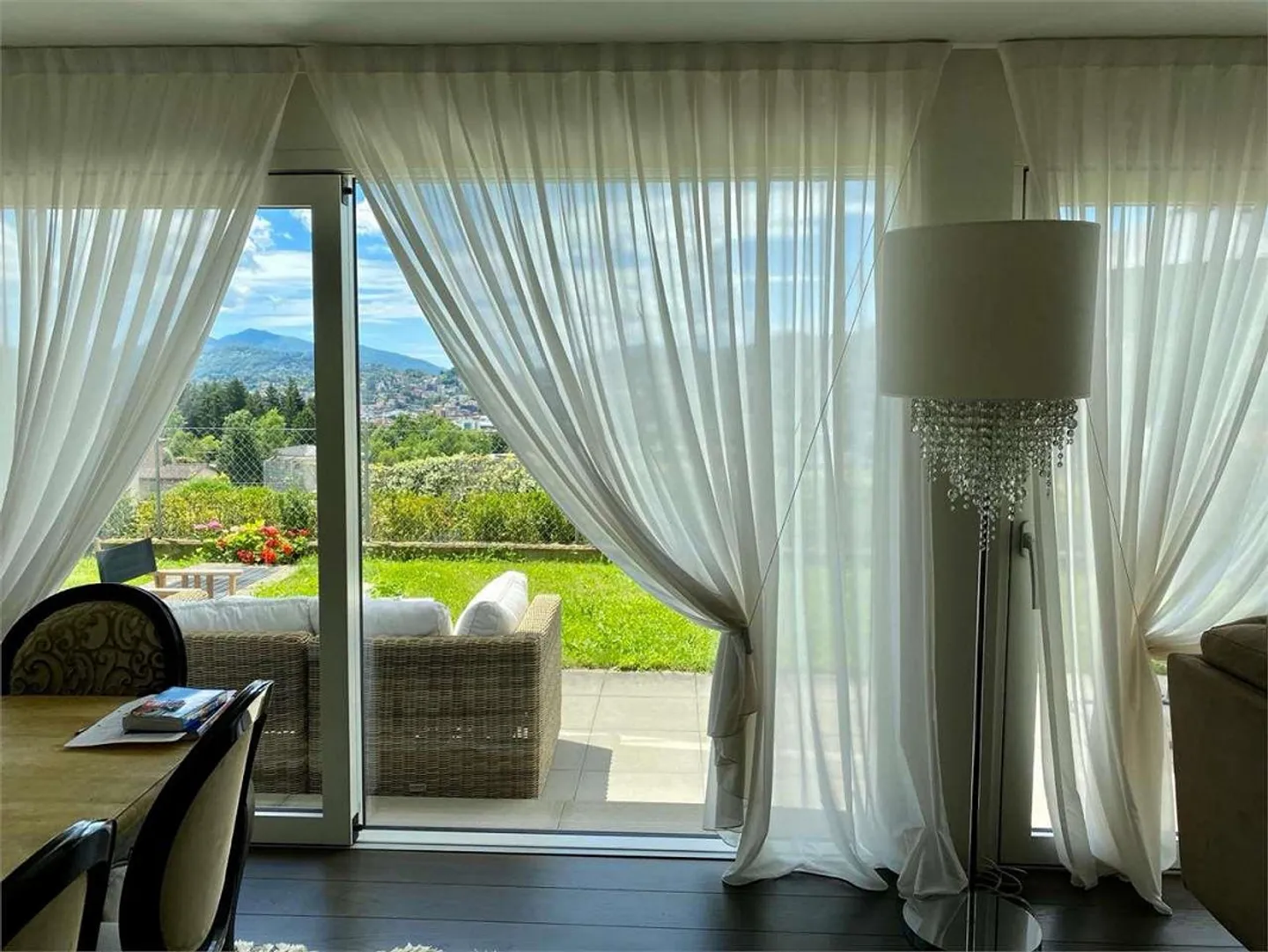 Pregassona, moderno appartamento di 3,5 locali con grande giardino e v - Foto 3 di 13