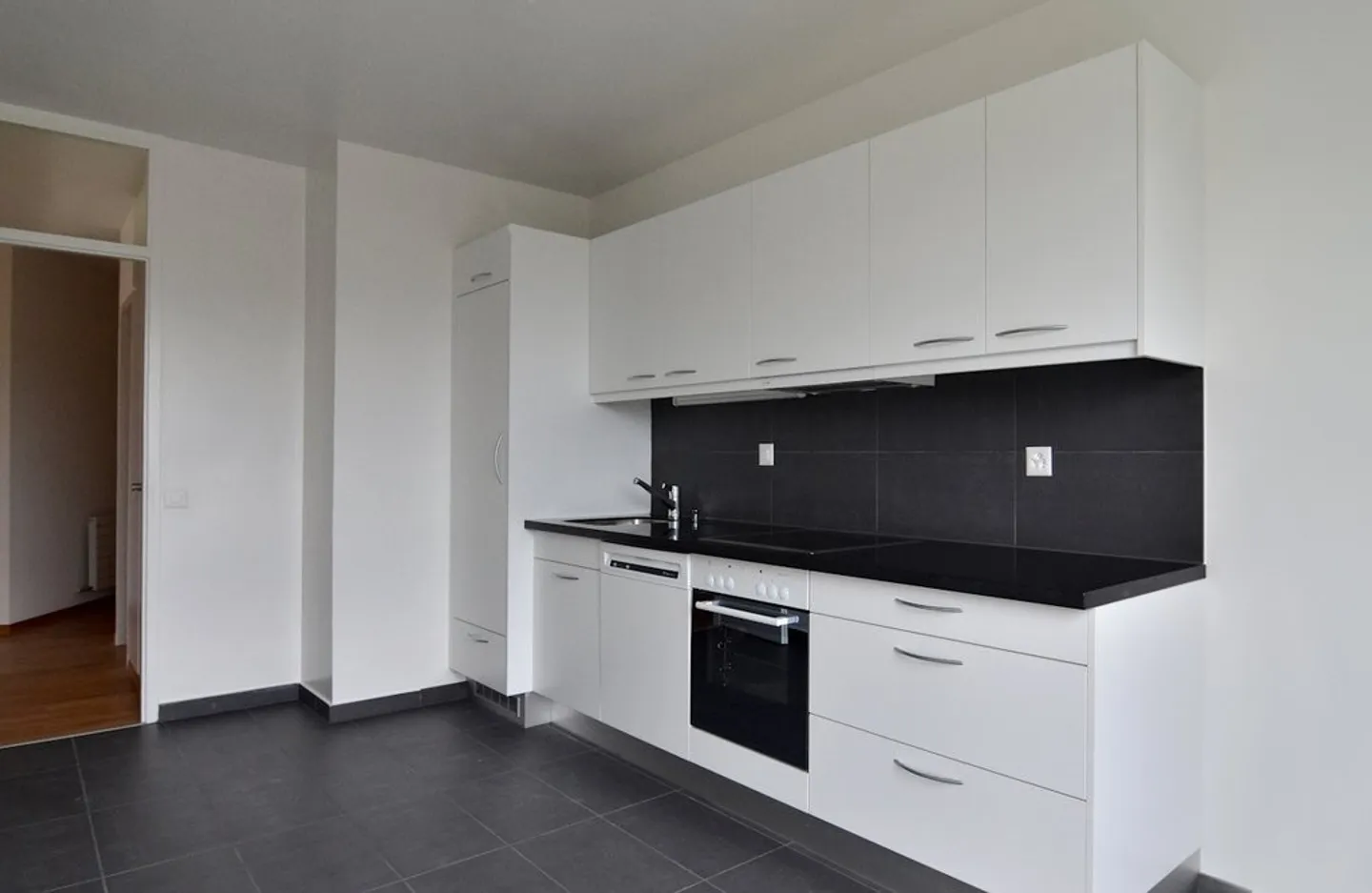 Your accommodation in a green setting - Photo 3 of 9