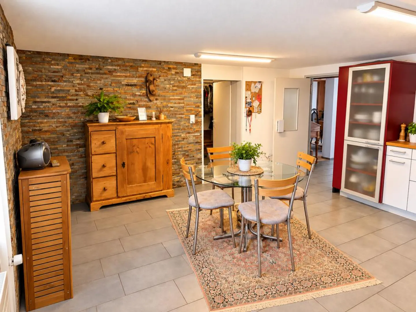 Appartement spacieux de 4,5 pièces - Photo 4 sur 10
