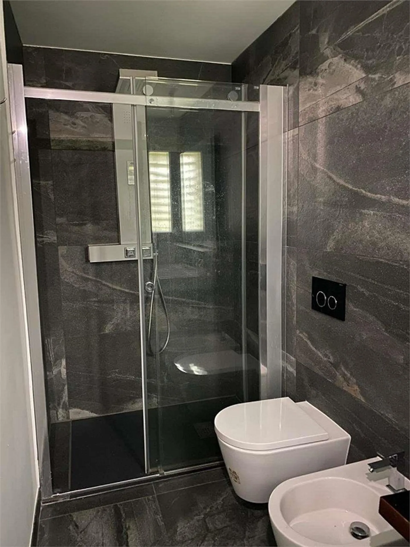 Pregassona, moderno appartamento di 3,5 locali con grande giardino e v - Foto 9 di 13