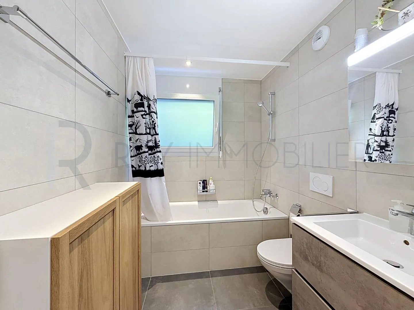 Appartement Charmant avec Jardin - Photo 6 sur 8