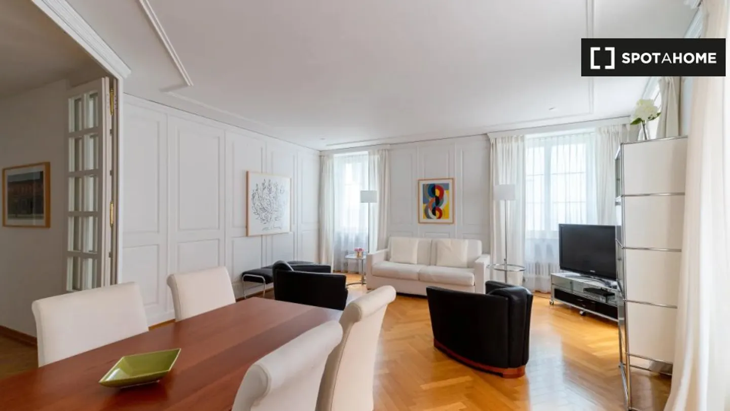 Discover, visit, and rent your new home online with complete confidence. - Photo 8 of 13