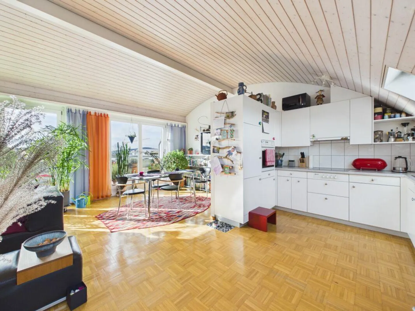 MAISONETTE CON BALCONE E VISTA LONTANA - Foto 3 di 7