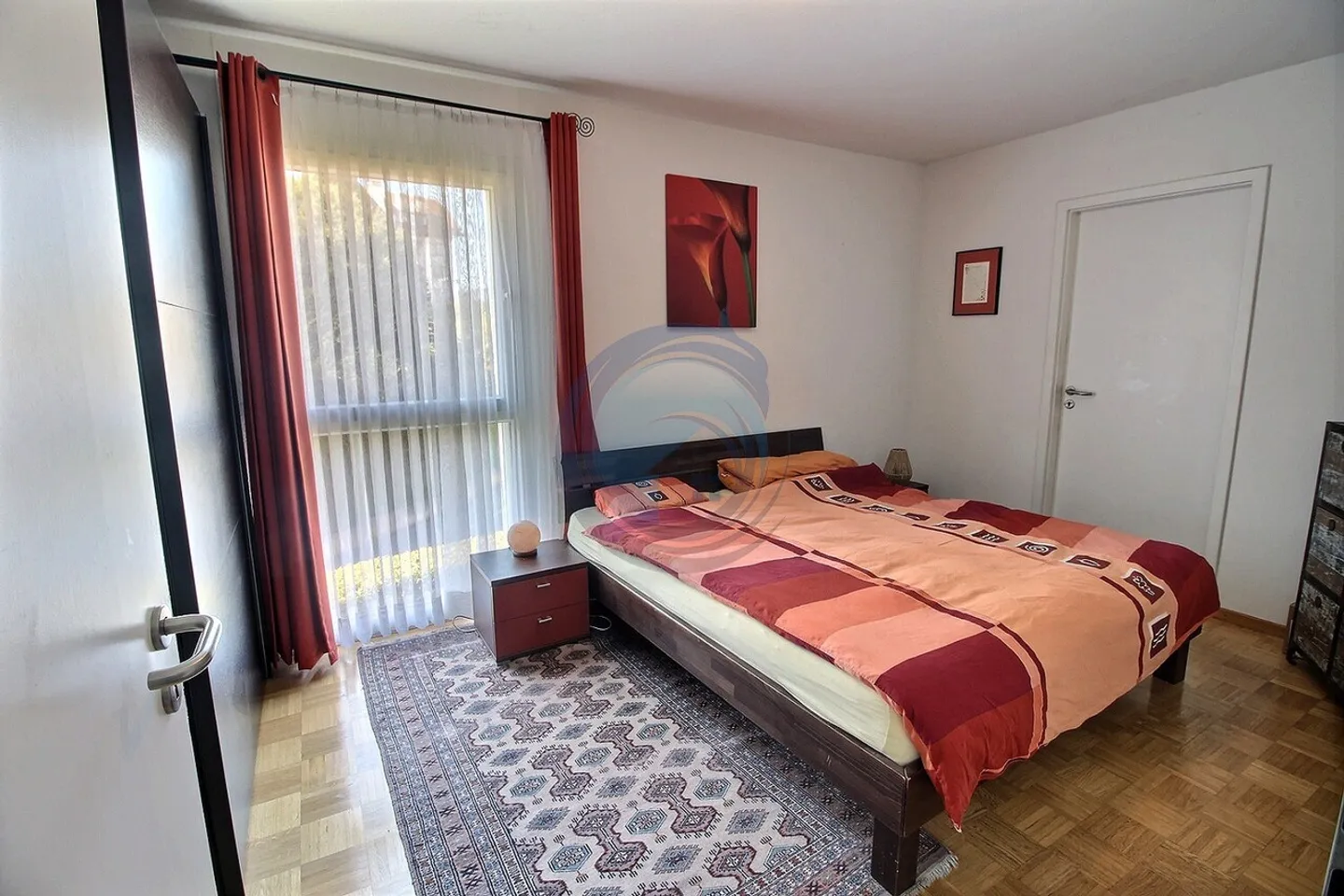BEL APPARTAMENTO D'ANGOLO CON 3 STANZE E BALCONE - VICINO ALLE RIVE DEL LAGO - Foto 4 di 15