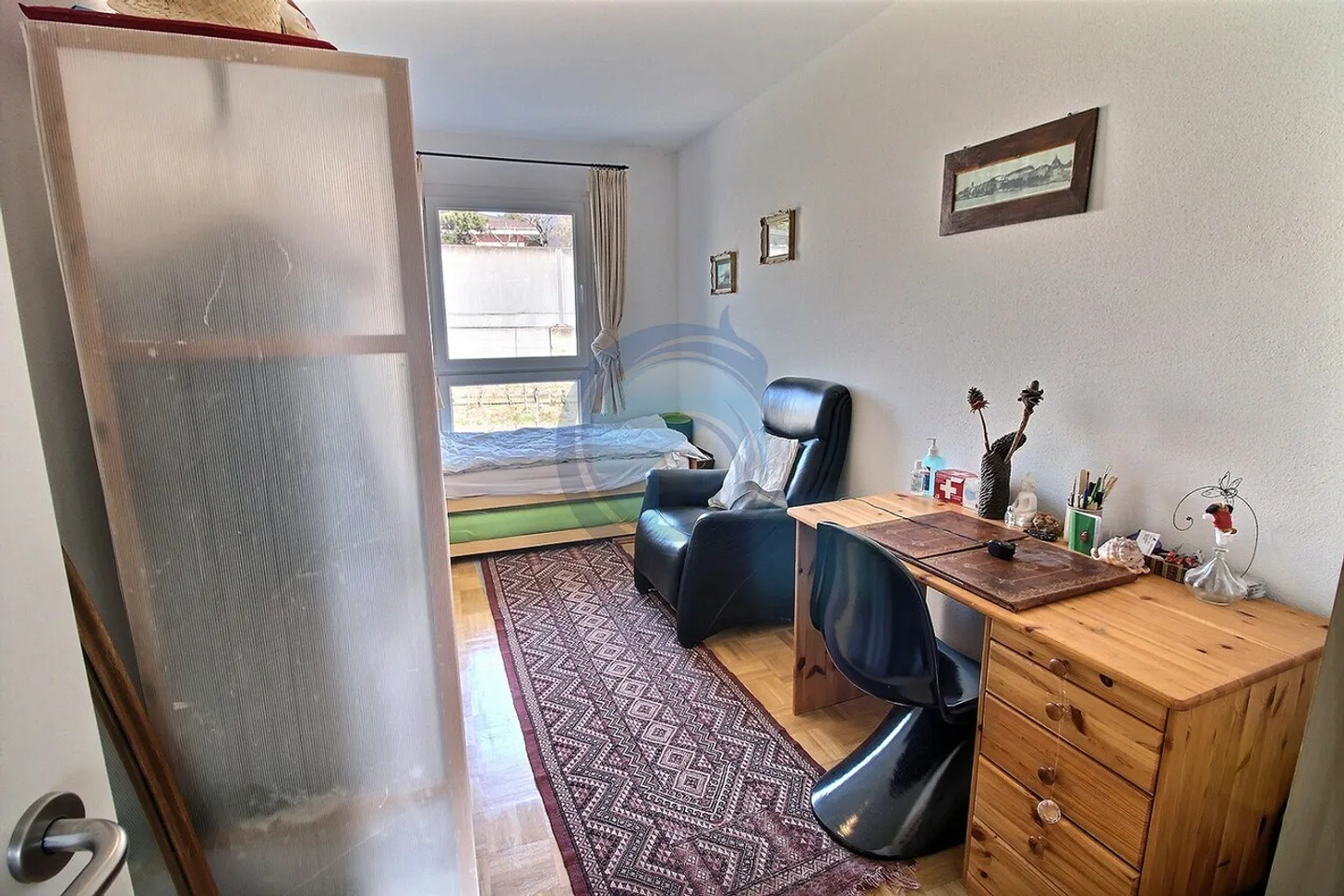 BEL APPARTAMENTO D'ANGOLO CON 3 STANZE E BALCONE - VICINO ALLE RIVE DEL LAGO - Foto 5 di 15