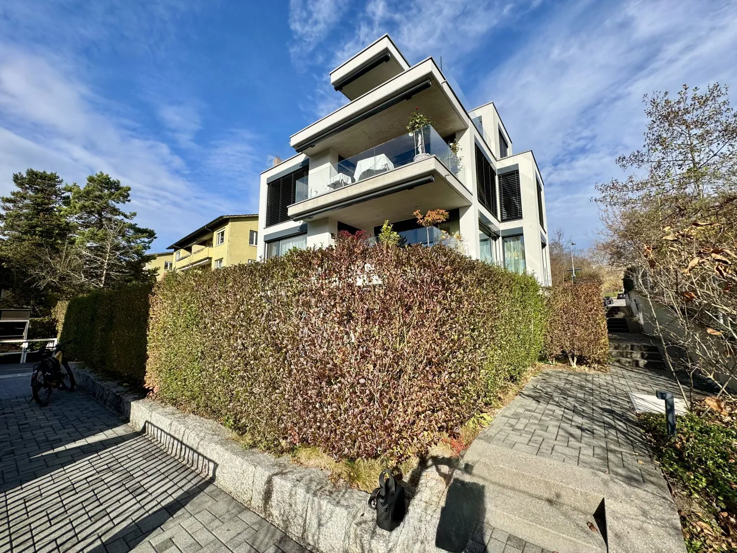 Appartamento esclusivo di 4,5 locali in posizione privilegiata a Zurigo Höngg - Foto 4 di 17