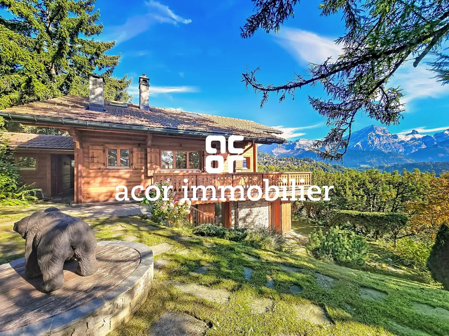 Gemütliches Chalet mit atemberaubendem Bergblick - Foto 1 von 10
