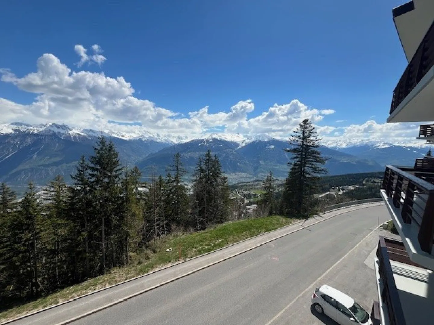 Wunderschöne Wohnung mit Panoramablick - Foto 1 von 4