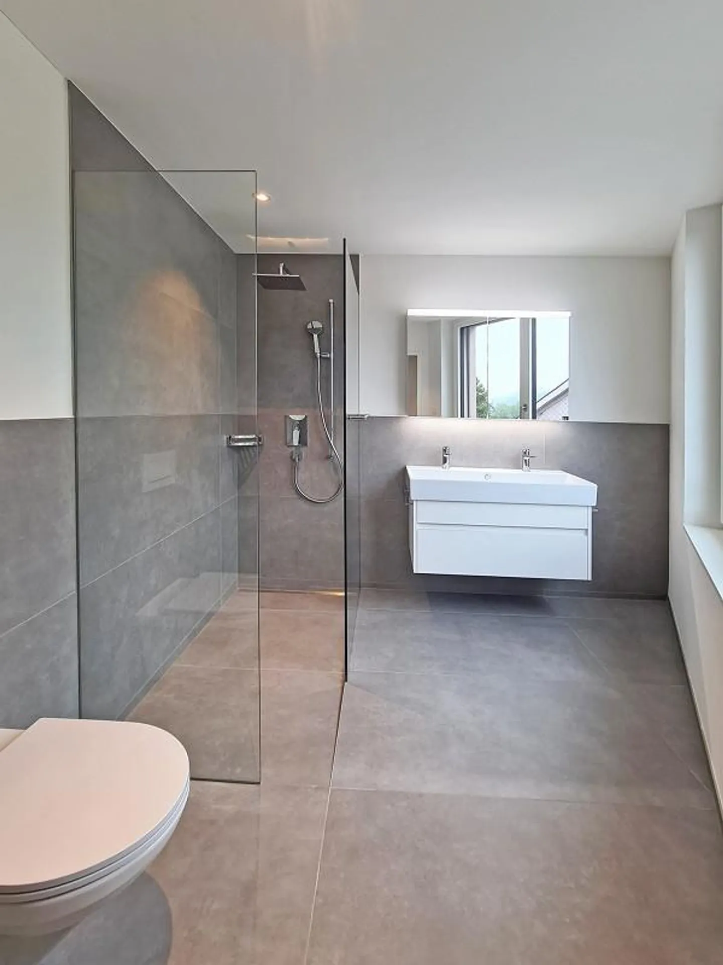 ***Erstbezug Neu Sonnig Exklusiv***4 1/2-Zi Wohnung in Domat/Ems*** - Foto 6 von 12