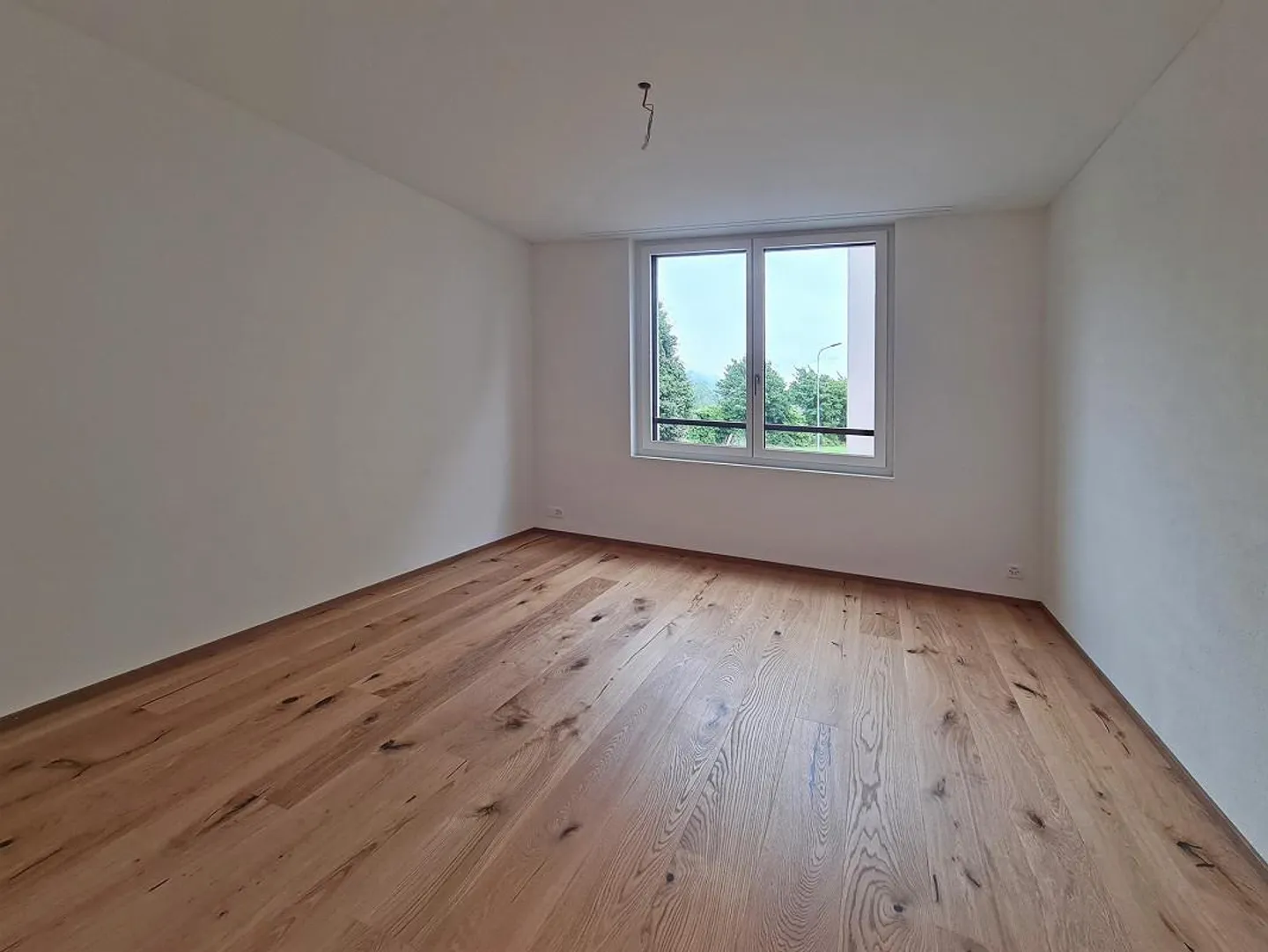***Erstbezug Neu Sonnig Exklusiv***4 1/2-Zi Wohnung in Domat/Ems*** - Foto 7 von 12