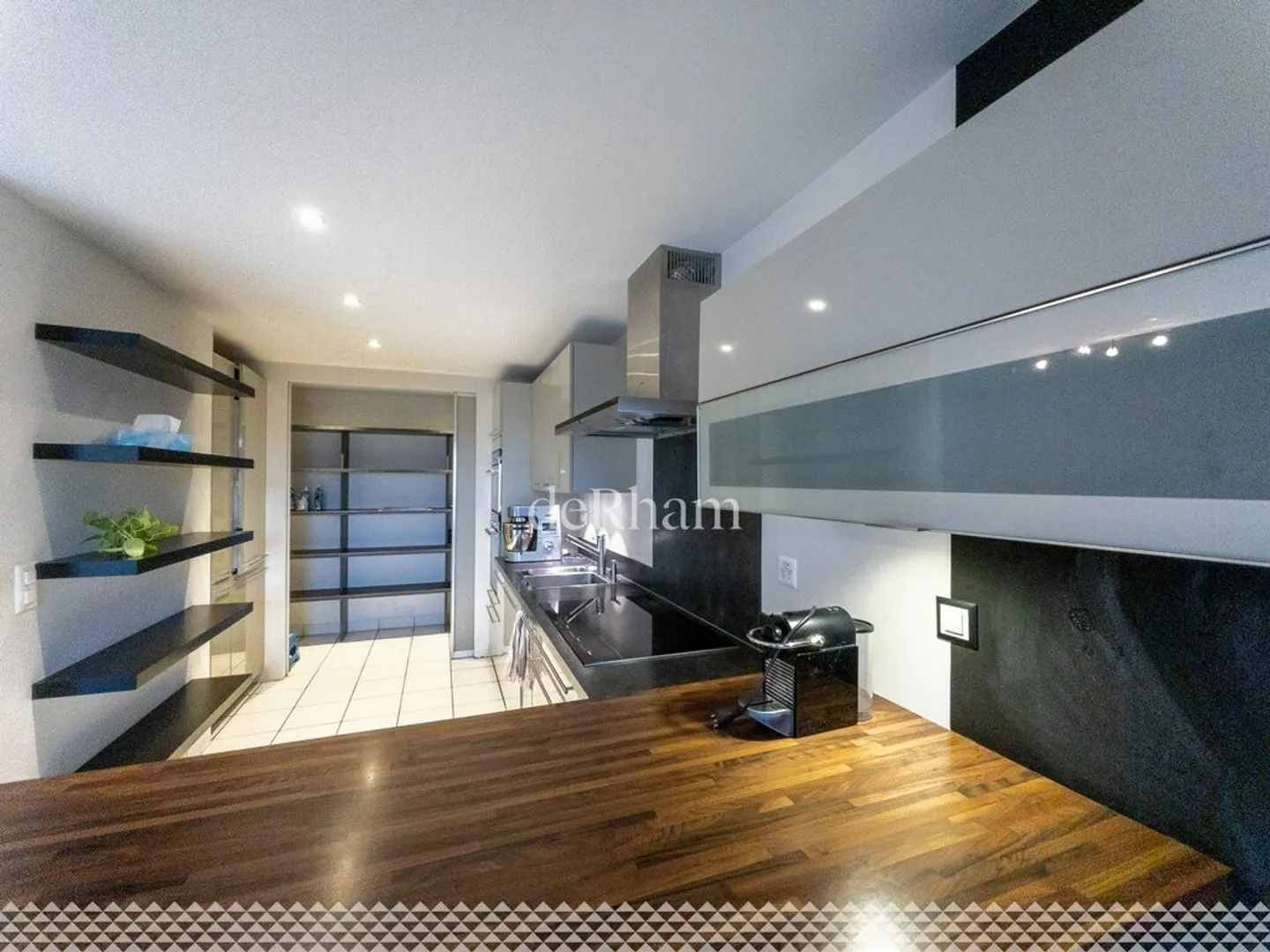 Charmante Wohnung zu Vermieten - Foto 3 von 11