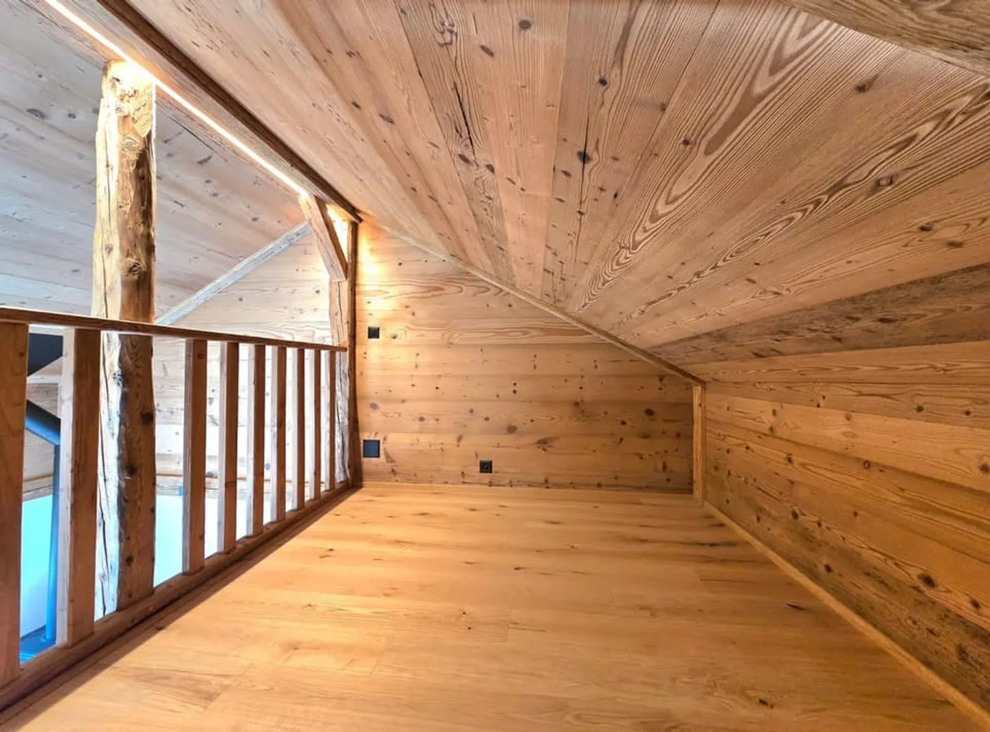 Stunning renovated barn in Mase with terrace, view and parking space (Val d'Héren) - Photo 11 of 13