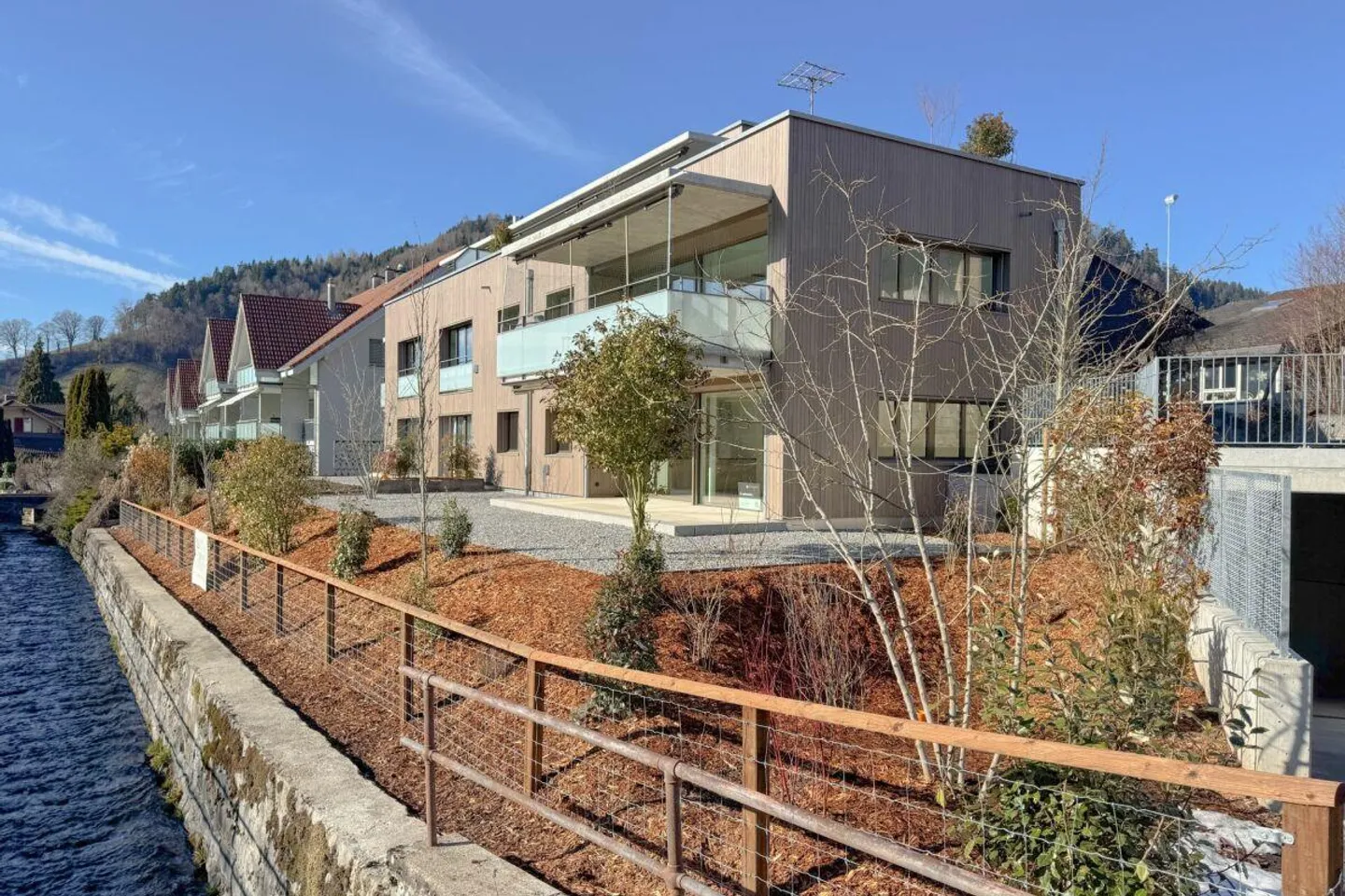 Modernes Parterre-Apartment - Foto 1 von 16