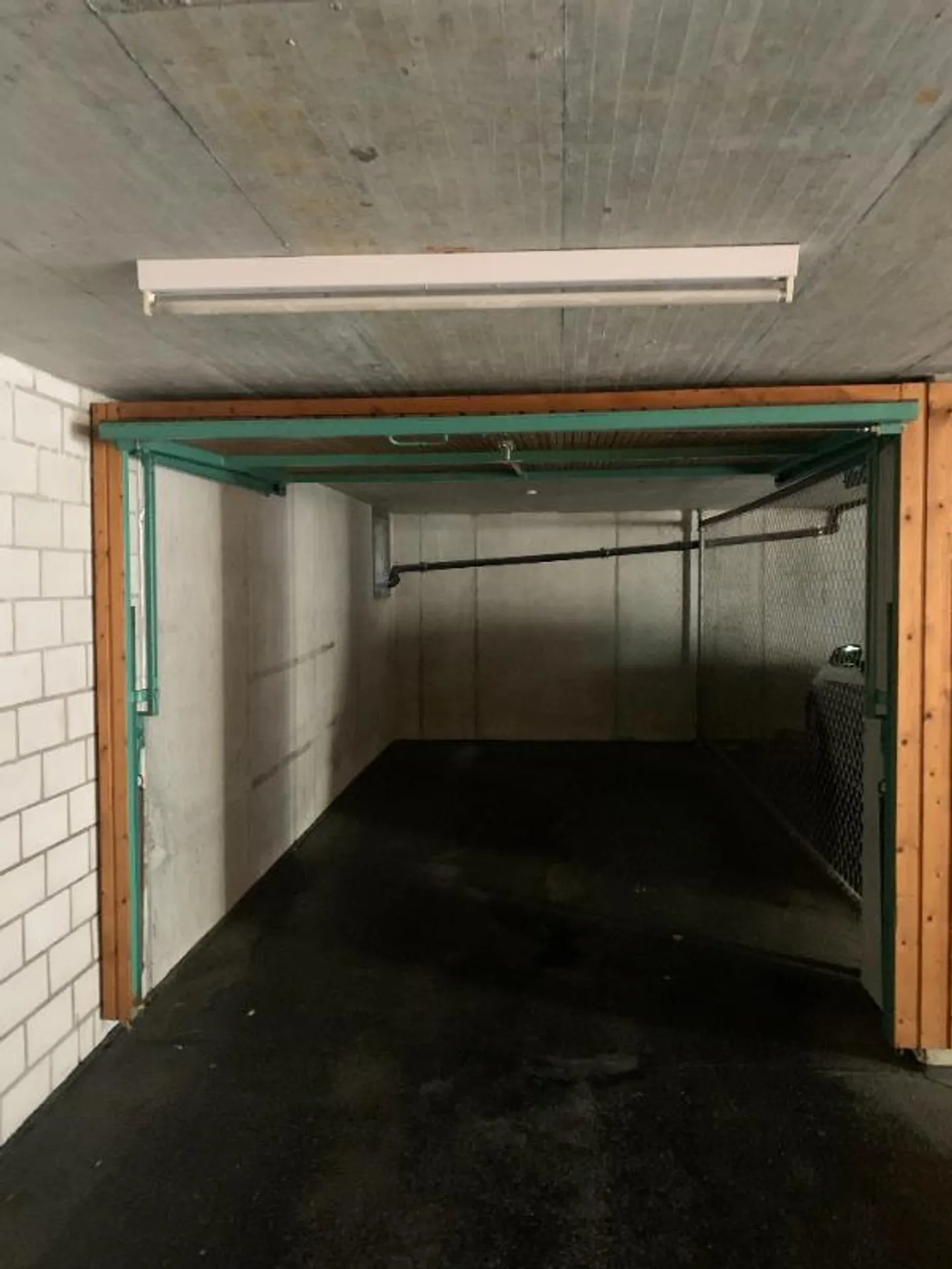 Garage individuel - Photo 1 sur 2