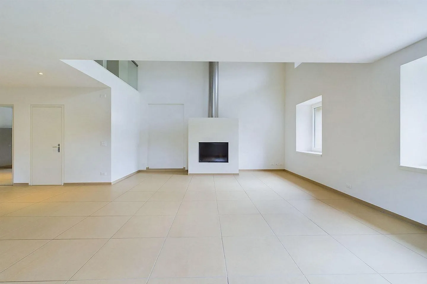 Comfort e modernità: spazioso appartamento duplex di 3 locali in affitto a Montagnola - Foto 8 di 13