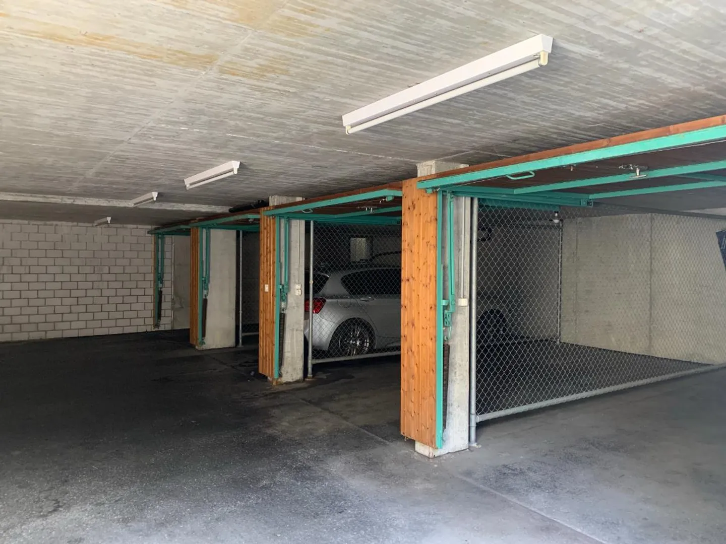 Garage individuel - Photo 2 sur 2