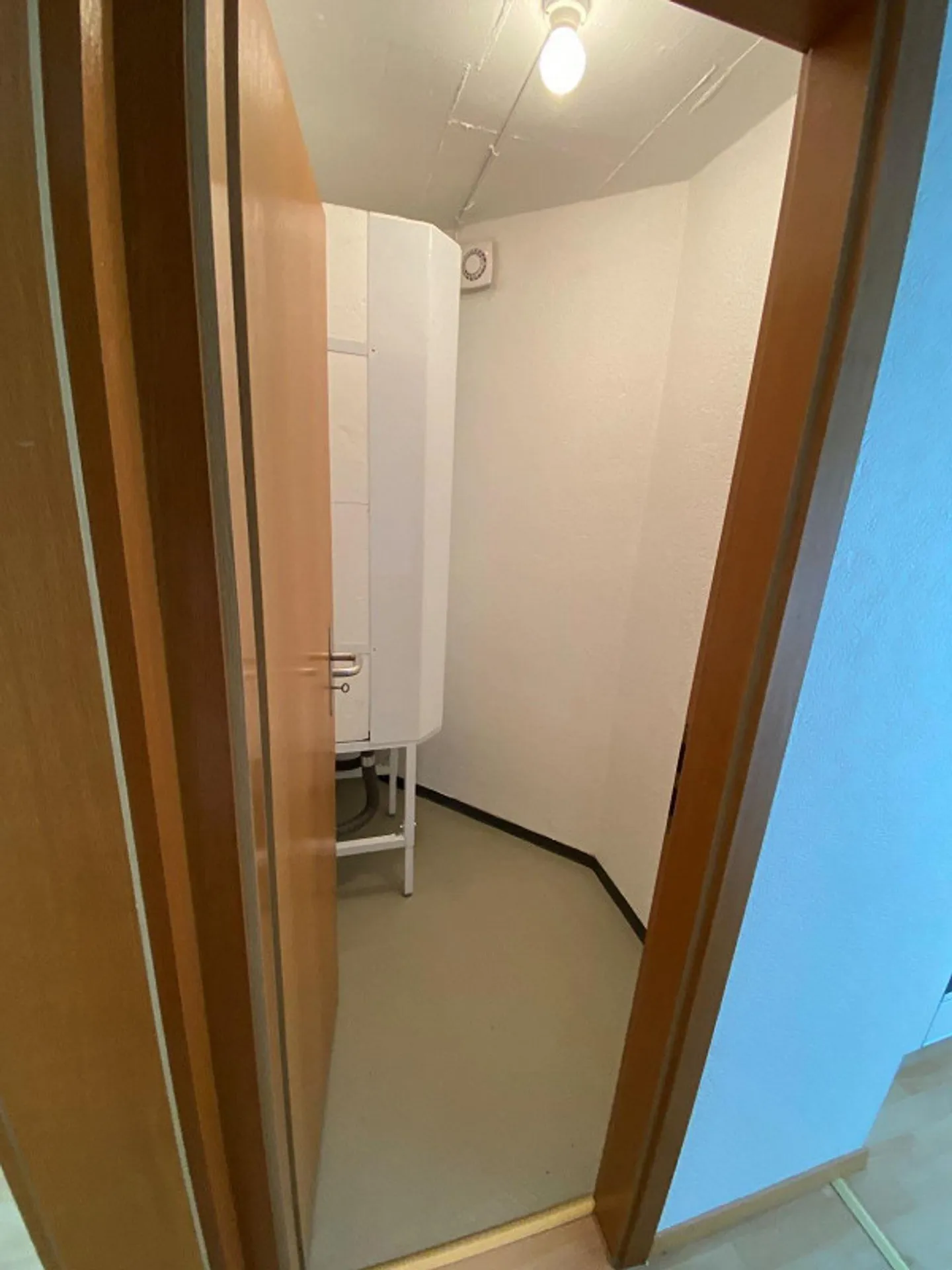 Appartamento 4,5 stanze recentemente ristrutturato con nuova cucina e nuovi bagni - Foto 13 di 20